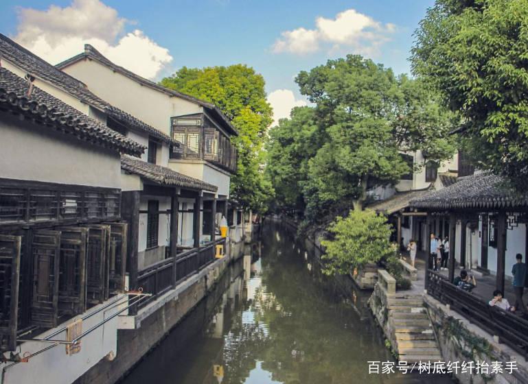 县委常委会(扩大)会议召开